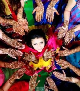 henna hands