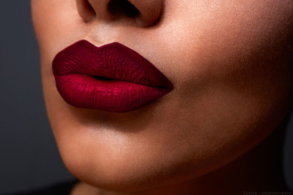 dark lipstick 