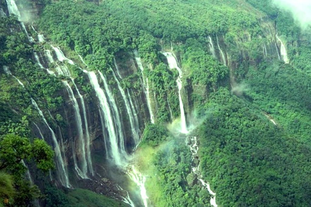  Nohsngithiang Waterfall